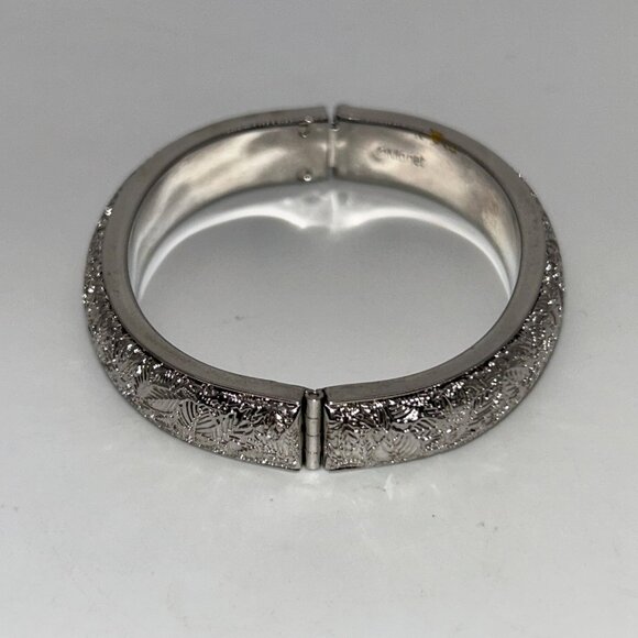 Monet Vintage Silvertone Hinged Bangle With Floral Engraved Design Elegant - Picture 8 of 16